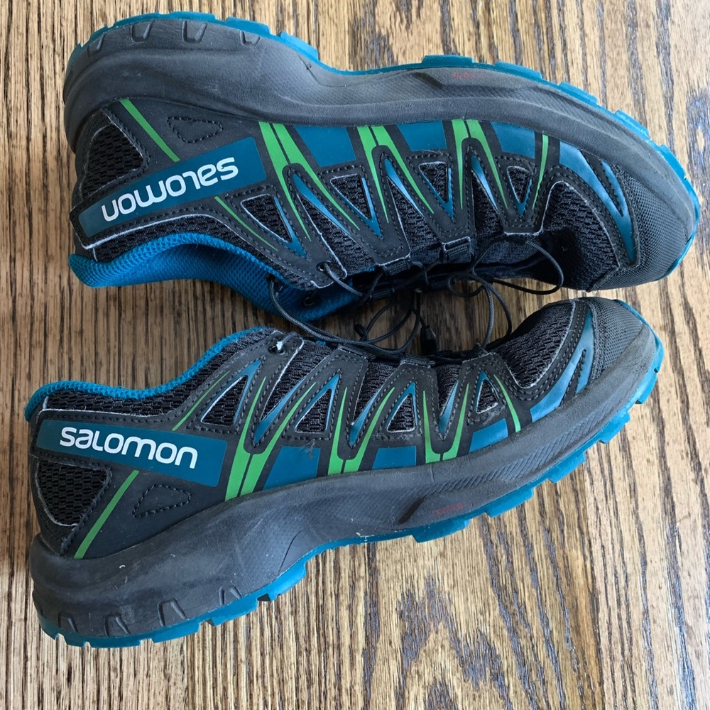 Salomon Women’s x4 Pro Hiking Shoes size 5